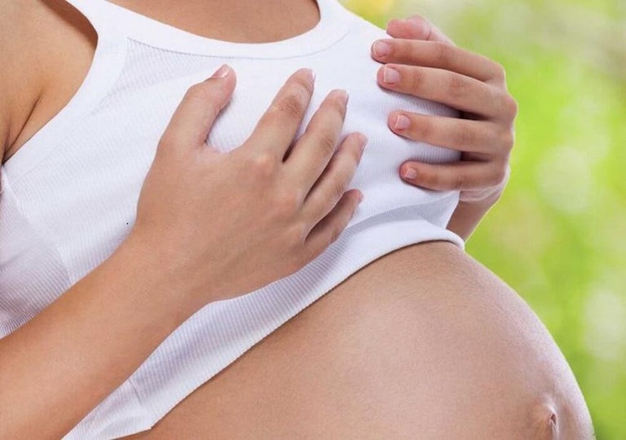 Kích cỡ ngực thay đổi là một hiện tượng rất bình thường đối với các mẹ bầu